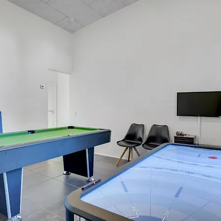 4 Bedroom Gorgeous In Knebel Ferienhaus *