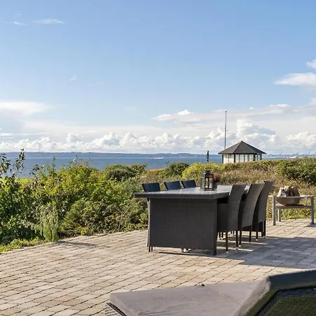 4 Bedroom Gorgeous In Knebel * Skodshoved Strand