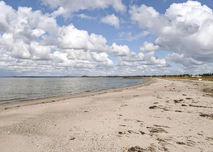 Ladenbjerg Denm * Knebel